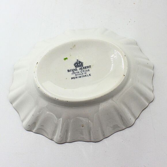 Vintage Royal Albert Trinket Dish Periwinkle Pattern Bone China Blue Pink Floral - Picture 2 of 6